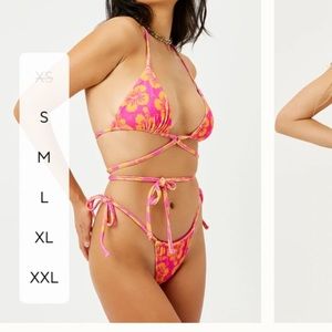 Frankie’s bikini set floral pattern (can sell orange hat as well) 💕💕💕